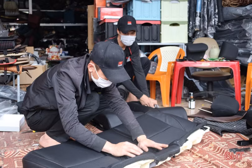 Tết cận kề, đua nhau mang xế cưng đi “tút tát”