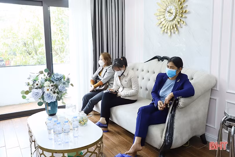 Dịch vụ làm đẹp phục vụ chị em vào mùa cao điểm