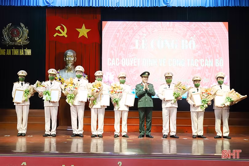 Công an Hà Tĩnh điều động, bổ nhiệm, biệt phái 11 trưởng, phó phòng