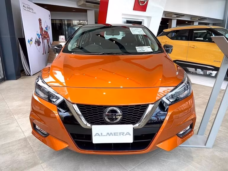 Thêm 6 mẫu ô tô giảm giá sâu hơn trăm triệu đồng