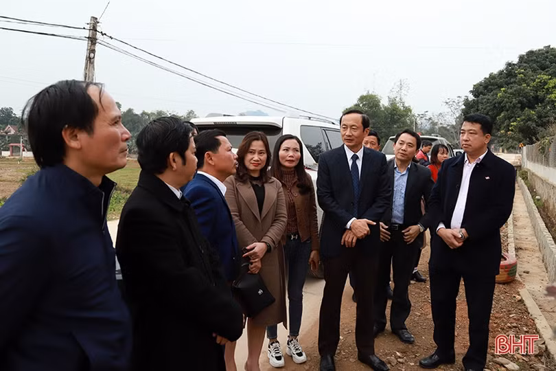 Hương Sơn chạm đích huyện nông thôn mới