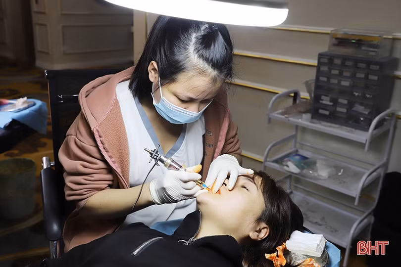 Dịch vụ làm đẹp phục vụ chị em vào mùa cao điểm