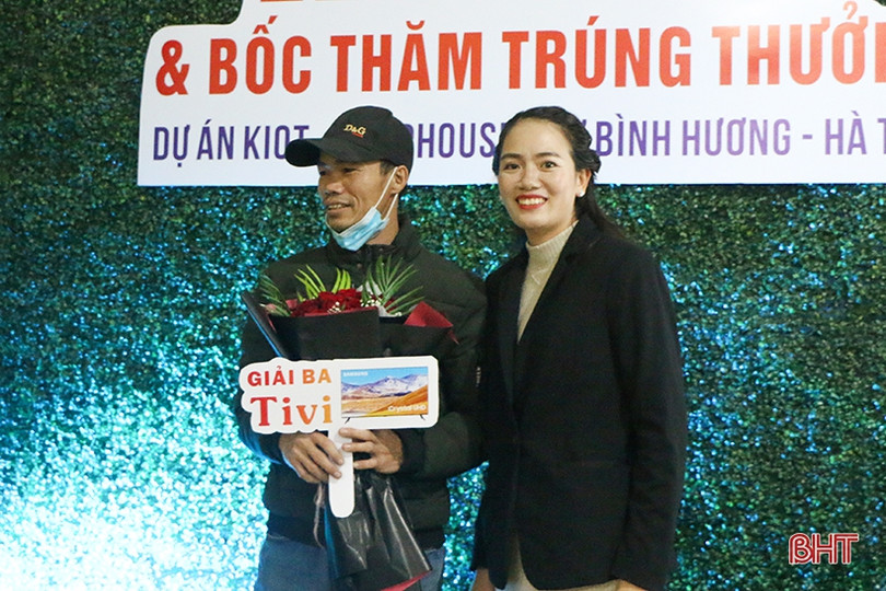 Khách hàng mua shophouse Chợ Bình Hương trúng xe SH 79,5 triệu đồng