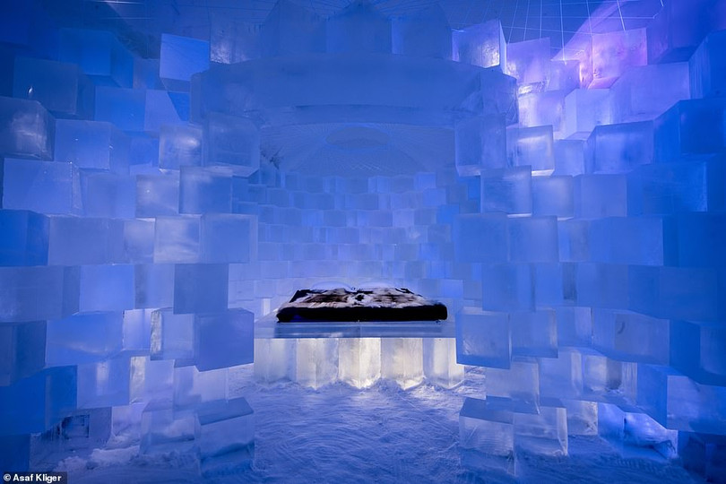 Khách sạn băng kỳ tại tại Thụy Điển, du khách được ngắm khủng long băng khi uống cocktail - Ảnh 5. Kỳ lạ với khách sạn băng, du khách được trải nghiệm những thứ độc lạ