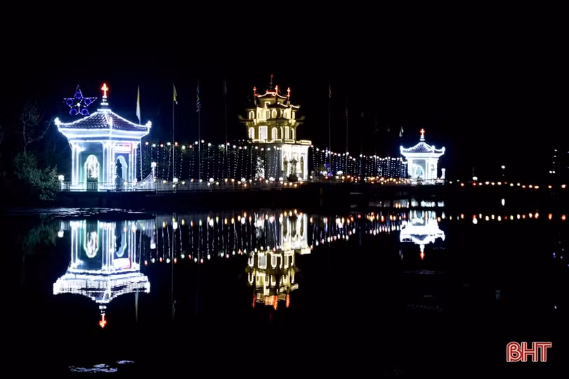 Các nhà thờ ở Hà Tĩnh lung linh trước lễ Giáng sinh