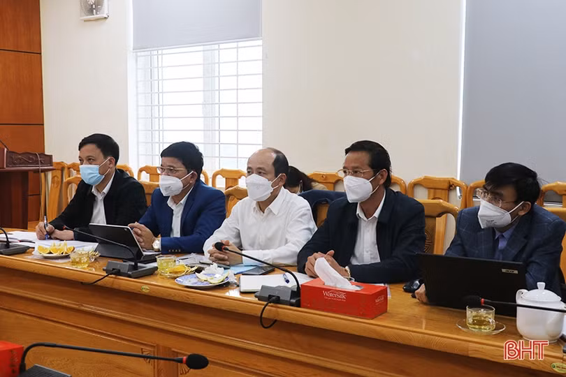 Thạch Hà cần quan tâm hơn nữa chế độ cho đội ngũ cán bộ sau sáp nhập