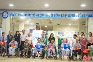 Dự án “Một bức tranh – Nhiều hy vọng” 10 năm bền bỉ đồng hành cùng bệnh nhân