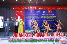 Giao lưu văn nghệ chào mừng Quốc khánh nước bạn Lào 
