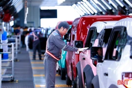 Nhịp sản xuất sôi động bên trong nhà máy VinES và VinFast Hà Tĩnh