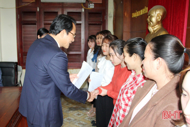 Nghi Xuân tuyển thành công 30 giáo viên tiểu học