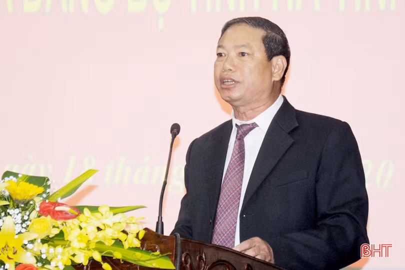 Hội thảo khoa học “90 năm lịch sử vẻ vang của Đảng bộ tỉnh Hà Tĩnh”