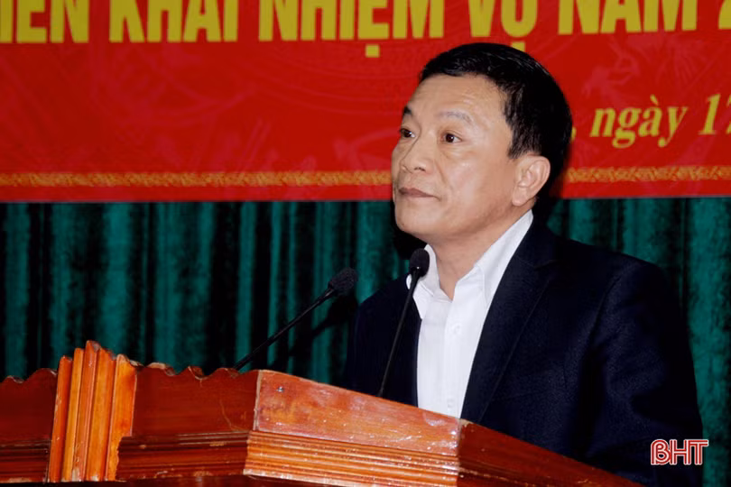 Cả hệ thống chính trị Hà Tĩnh tập trung dồn sức cho công tác xây dựng Đảng