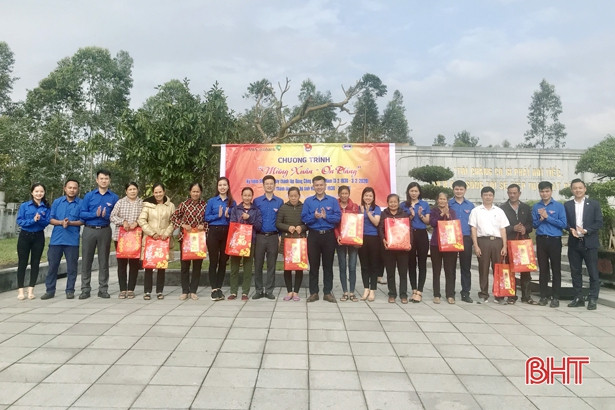 Ấm áp chương trình “Mừng xuân - ơn Đảng” của tuổi trẻ Hà Tĩnh