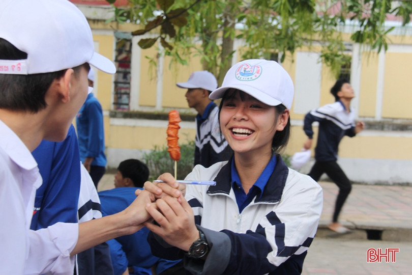 “Since 1967 - Vị Tết” thu hút 1.300 học sinh Hà Tĩnh tham gia