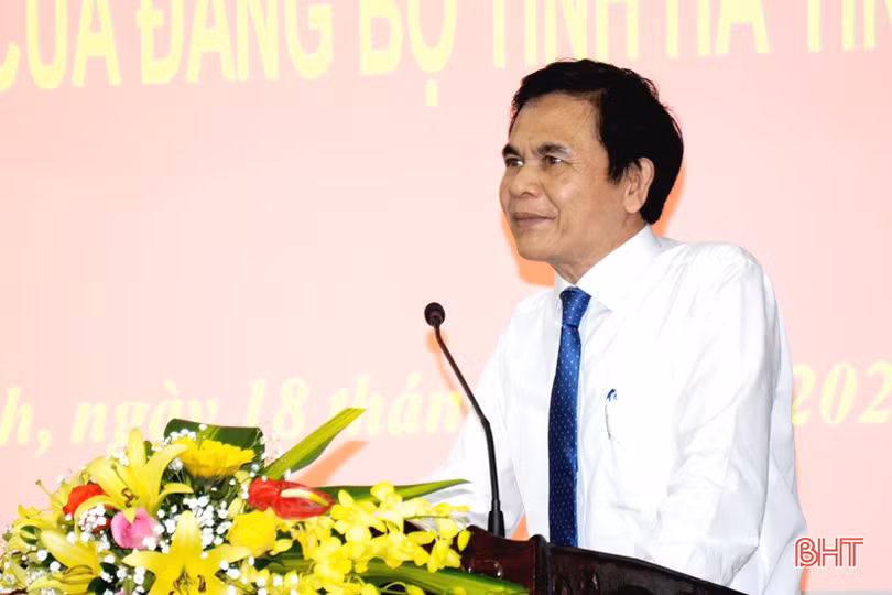 Hội thảo khoa học “90 năm lịch sử vẻ vang của Đảng bộ tỉnh Hà Tĩnh”