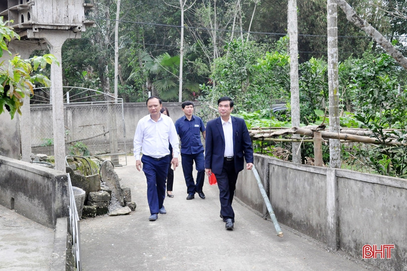 Lãnh đạo Hà Tĩnh thăm hỏi, chúc tết các Mẹ Việt Nam anh hùng