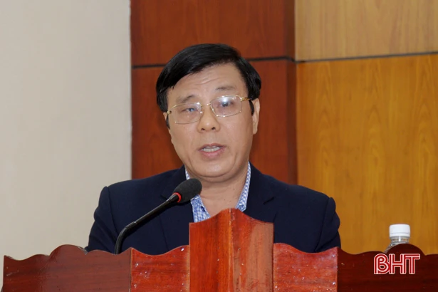 Đảng ủy Khối CCQ&DN Hà Tĩnh khen thưởng 26 tập thể hoàn thành xuất sắc nhiệm vụ