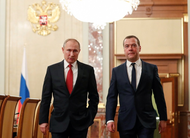 Thủ tướng Nga Dmitry Medvedev từ chức