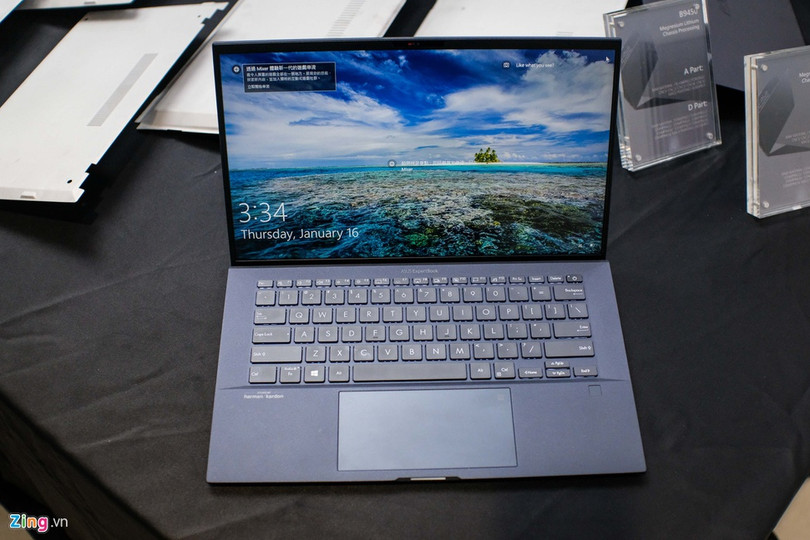 Chi tiết laptop 14 inch mạnh, nhẹ nhất thế giới ảnh 1 Chi tiết laptop 14 inch mạnh, nhẹ nhất thế giới