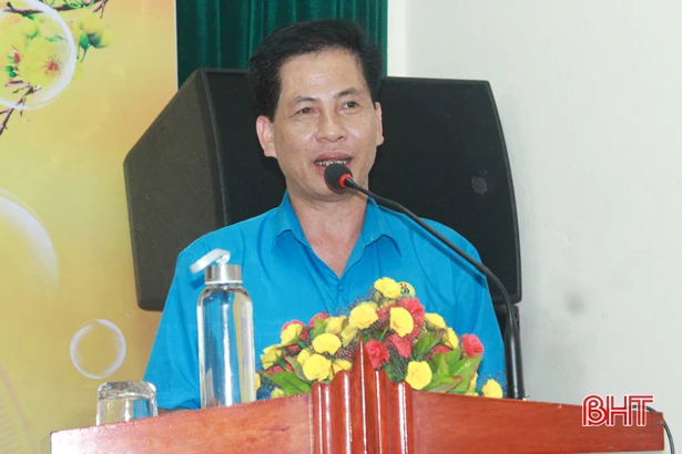 Công đoàn khối cơ quan Đảng vui “Tết sum vầy” cùng người cao tuổi