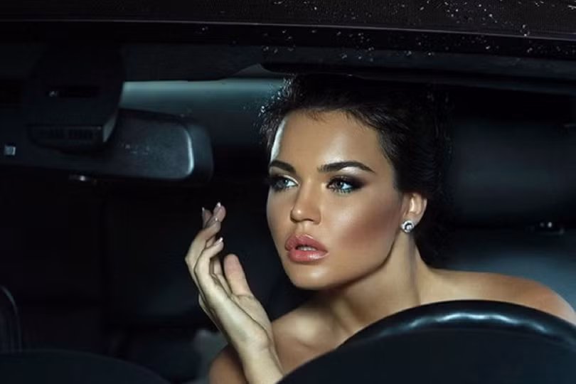 Những thói quen xấu của phụ nữ khi lái xe dễ dẫn tới tai nạn