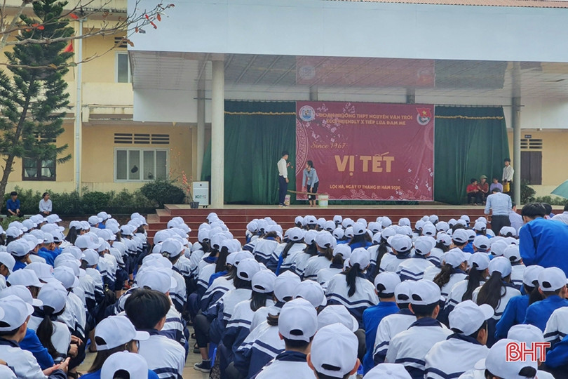 “Since 1967 - Vị Tết” thu hút 1.300 học sinh Hà Tĩnh tham gia