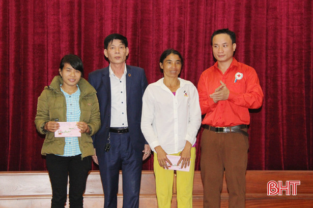 “Tết vì người nghèo và nạn nhân chất độc da cam”