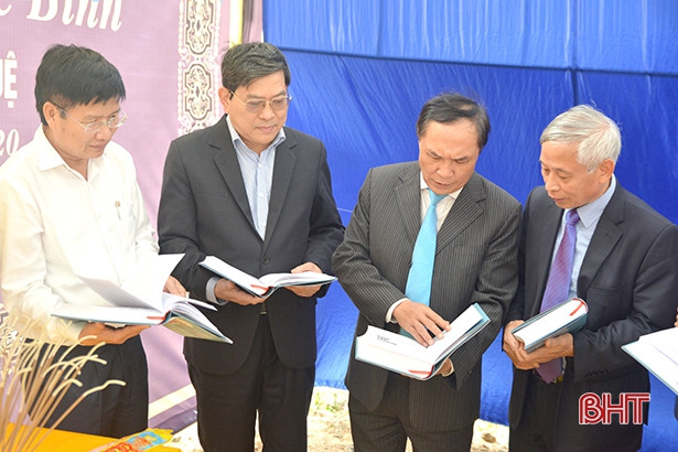 Tưởng niệm một năm ngày mất và ra mắt sách về GS - NGND Nguyễn Đức Bình