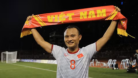 Quang Hải, Hùng Dũng và Văn Hậu góp mặt ở Top 5 Quả bóng Vàng