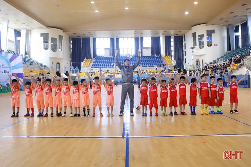 Vui khỏe ngày hội thể thao Trường Albert Einstein