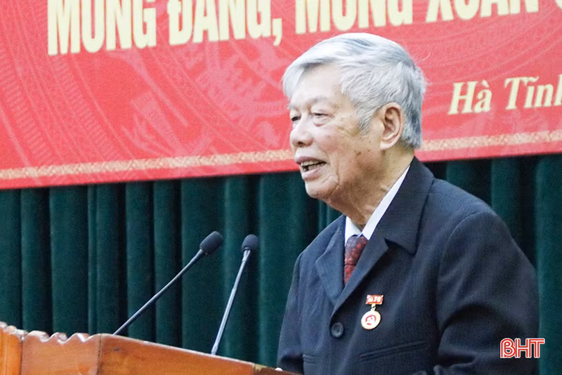 Hà Tĩnh gặp mặt cán bộ cốt cán qua các thời kỳ nhân dịp xuân Canh Tý