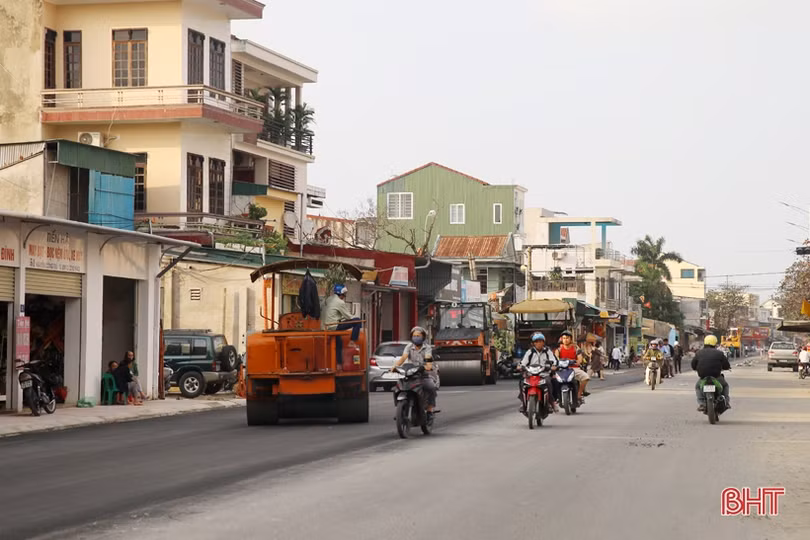 Thành phố Hà Tĩnh náo nức vào xuân