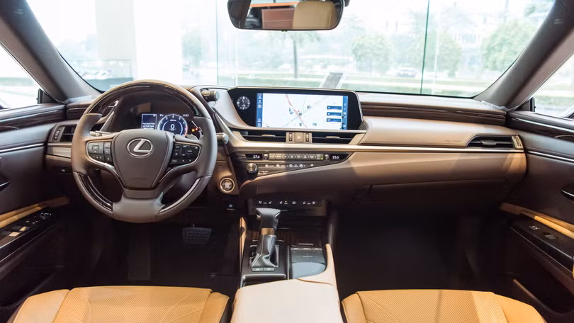 Chi tiết Lexus ES 250 2020 tại Việt Nam - Sedan hạng sang đầy tiện nghi và tinh tế