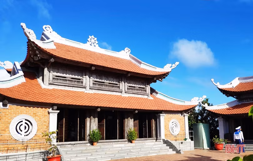 Sơn Ca - hòn ngọc xanh của Trường Sa