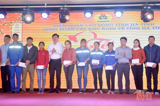 Công đoàn các Khu kinh tế Hà Tĩnh tổ chức “Tết sum vầy” cho công nhân