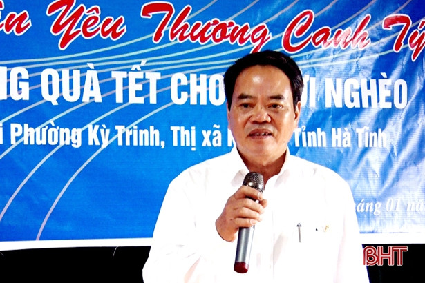 60 suất quà tết đến với người nghèo, đối tượng bảo trợ xã hội TX. Kỳ Anh