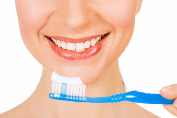 Mách bạn mẹo chữa nhiệt miệng đơn giản tại nhà