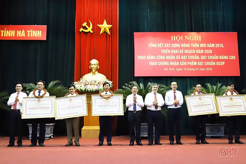 Bí thư Tỉnh ủy Hà Tĩnh: Xây dựng NTM là nhiệm vụ chính trị trọng tâm, lâu dài, là trách nhiệm của toàn xã hội