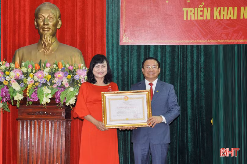 Cả hệ thống chính trị Hà Tĩnh tập trung dồn sức cho công tác xây dựng Đảng