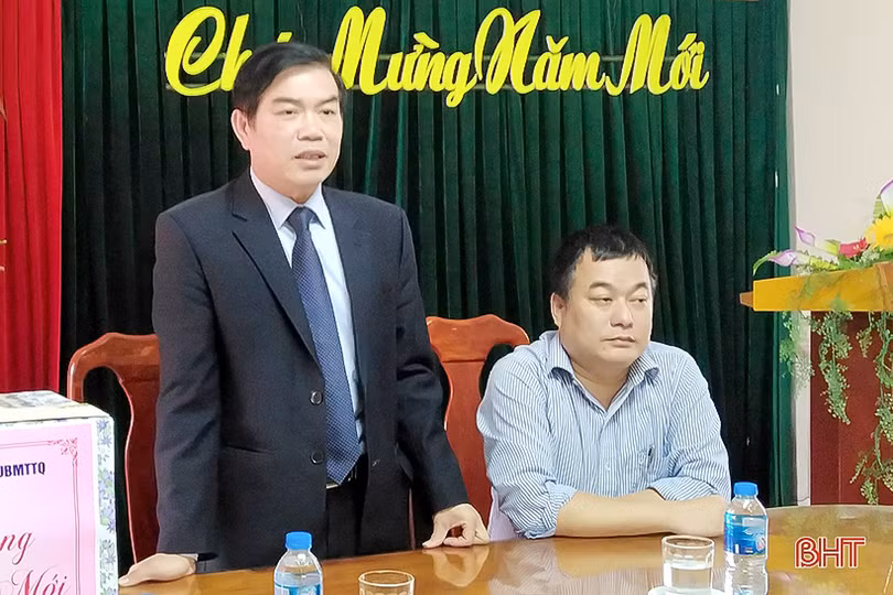 Lãnh đạo Hà Tĩnh thăm hỏi, tặng quà Mẹ Việt Nam Anh hùng và các đối tượng chính sách