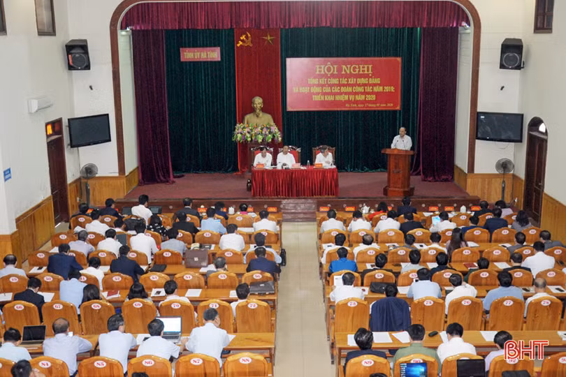 Cả hệ thống chính trị Hà Tĩnh tập trung dồn sức cho công tác xây dựng Đảng