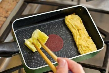 10 phút làm trứng cuộn kiểu Nhật, ngon nhức nhối lại đẹp như nhà hàng