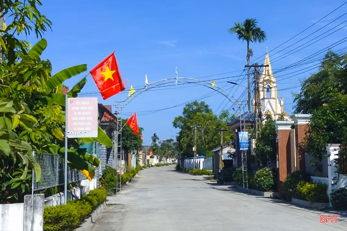 Hà Tĩnh rực rỡ sắc cờ đón mừng Quốc khánh 2/9