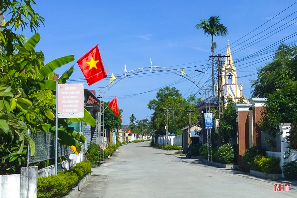 Hà Tĩnh rực rỡ sắc cờ đón mừng Quốc khánh 2/9