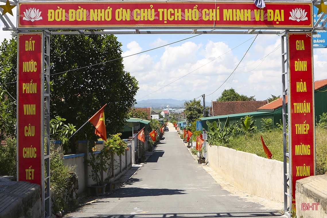 Hà Tĩnh rực rỡ sắc cờ đón mừng Quốc khánh 2/9