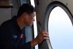 Không quân Việt Nam tìm kiếm máy bay mất tích