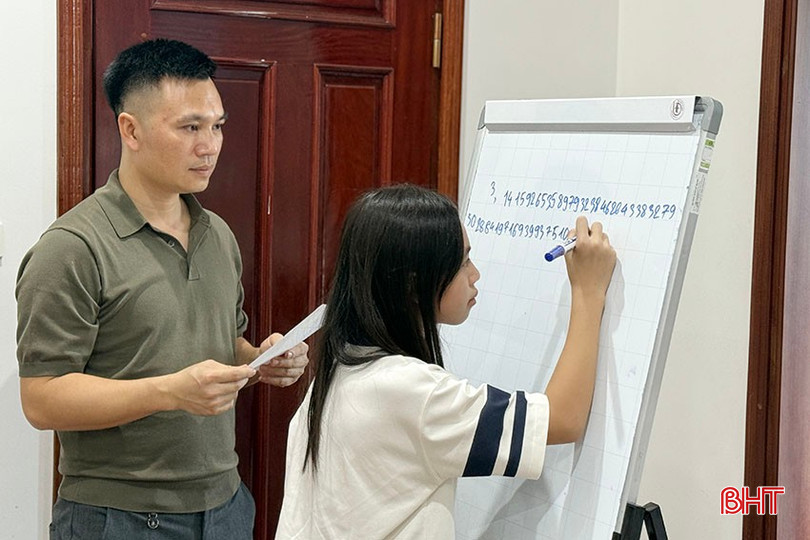 Bố mẹ chính là nguồn cổ vũ, động viên to lớn giúp Minh Thư theo đuổi niềm đam mê của mình. bqbht_br_2-9813.jpg