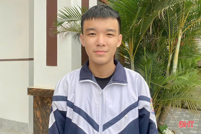 Phan Đình Khôi- thủ khoa HSG tỉnh lớp 12 môn Hóa bqbht_br_ce966f3ef06b4d35147a.jpg