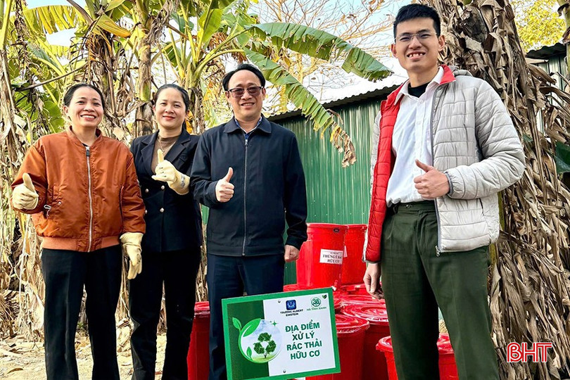 Giải pháp biến rác hữu cơ thành tài nguyên từ men vi sinh của Trung úy Phạm Minh Hiếu đã mang lại nhiều lợi ích thiết thực. bqbht_br_b.jpg