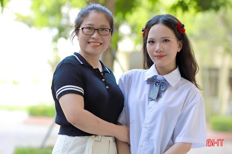 Mẹ là nguồn cổ vũ, động lực to lớn cho Phạm Ngọc Trúc Linh chinh phục những nấc thang mới trong cuộc sống r.jpg